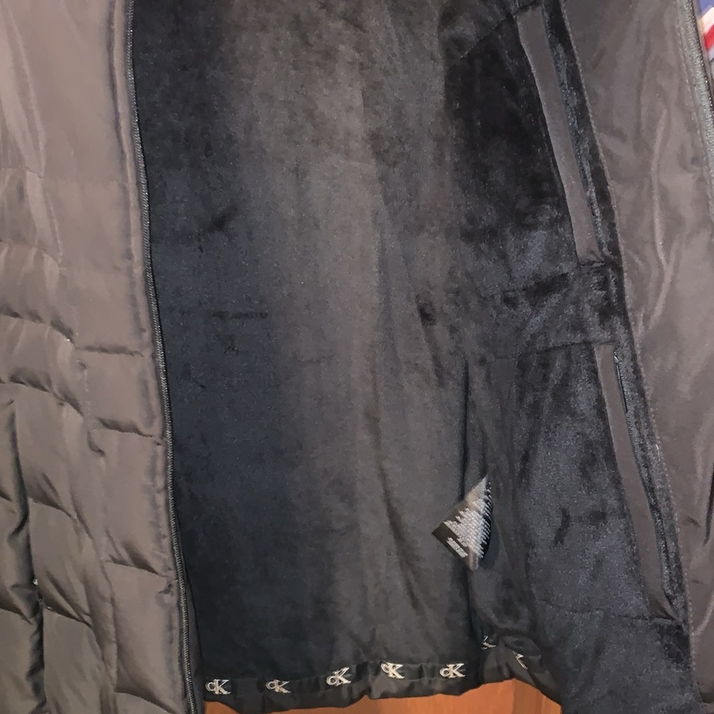 Calvin Klein puffer jacket - Picture 5 of 7